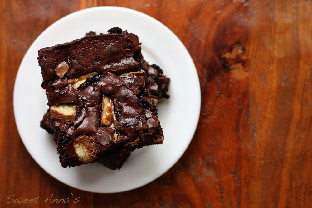 Fudgy Twix Brownies | Sweet Anna's