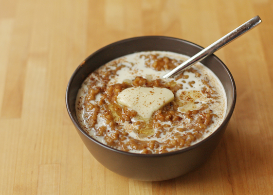 Pumpkin Pie Overnight Slow Cooker Oatmeal | Sweet Anna's