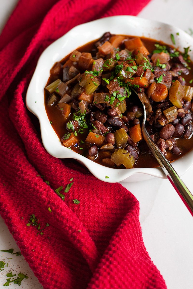 INSTANT POT Black Bean & Ham Soup! Easy, FAST and Delicious!! | www.sweetannas.com